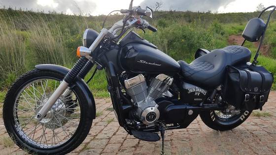 HONDA SHADOW 750 